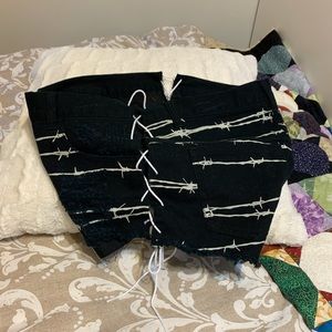 Short shorts with tie sides size M